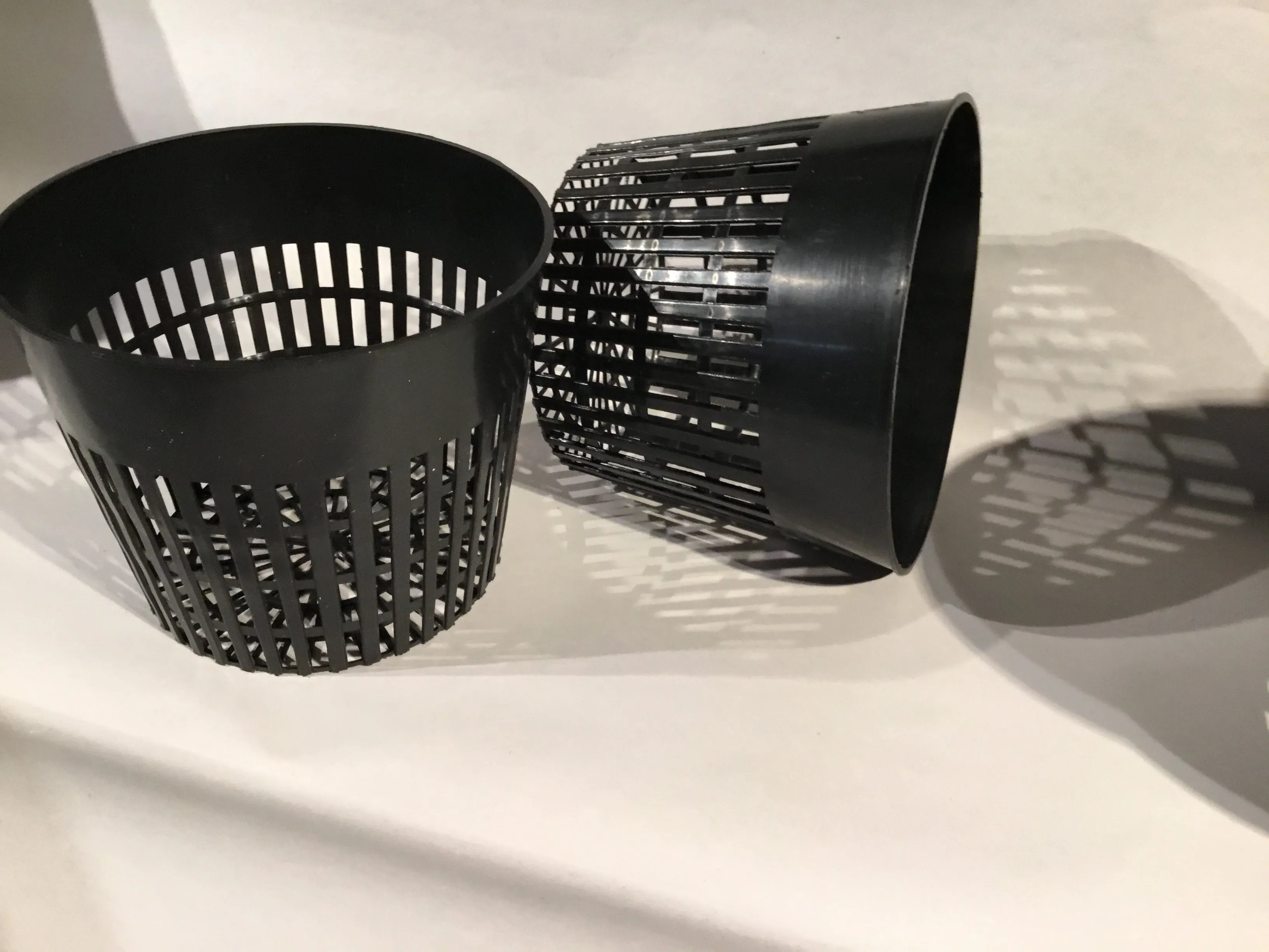 6 inch Black Fine Mesh Pot