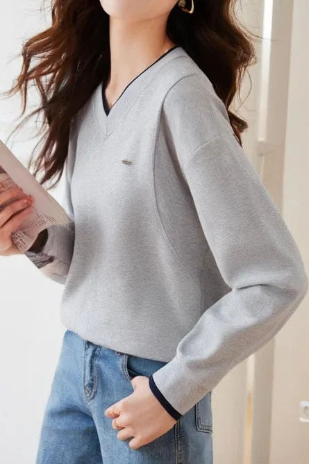 Simple and Comfortable Long Sleeve V-Neck Sweatshirt