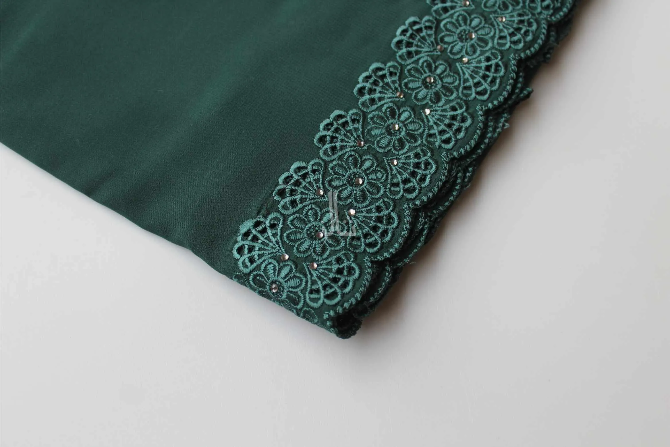 Sophisticated Kavia Elegance