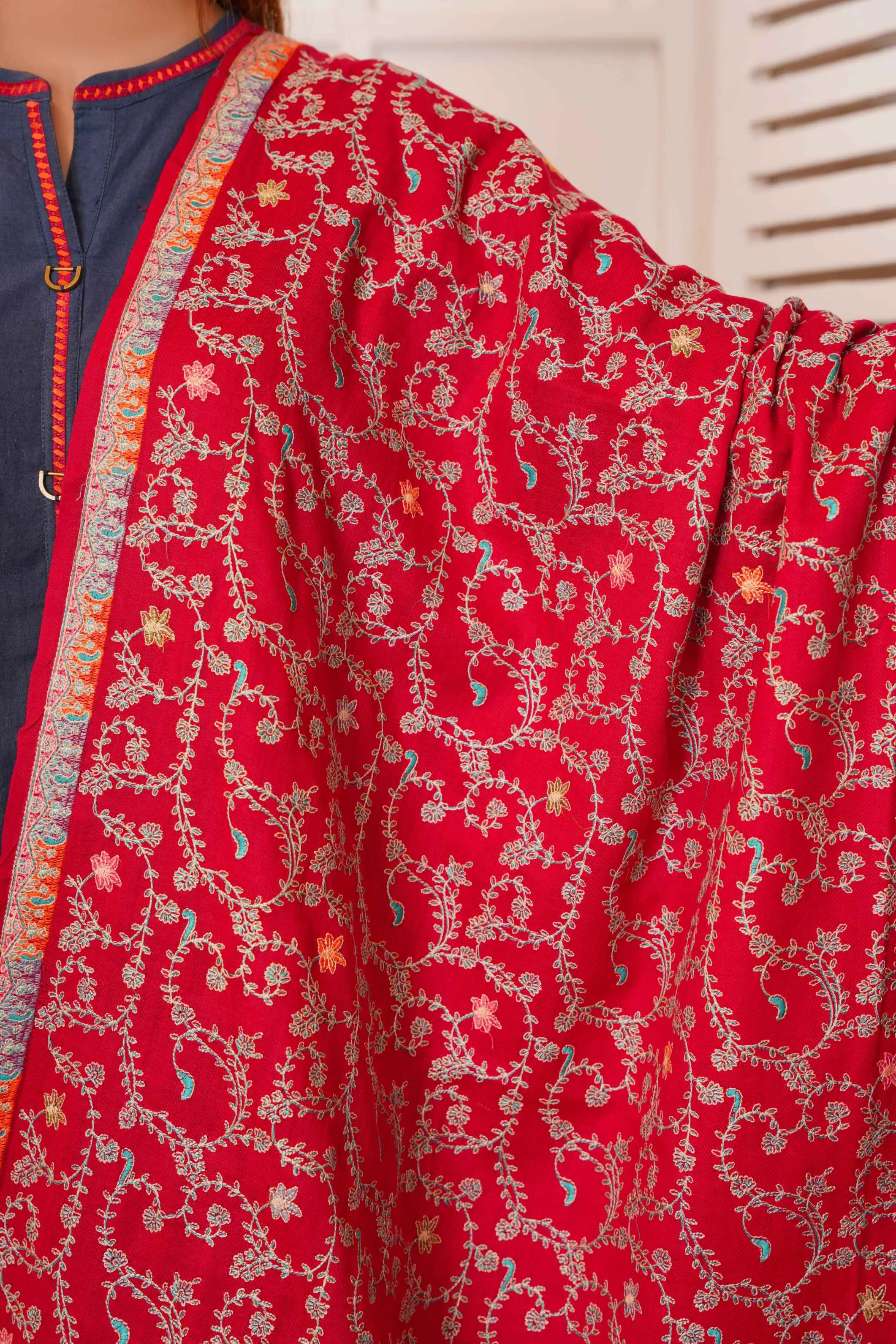 Sophisticated Pashmina Papermache Machine Jaal