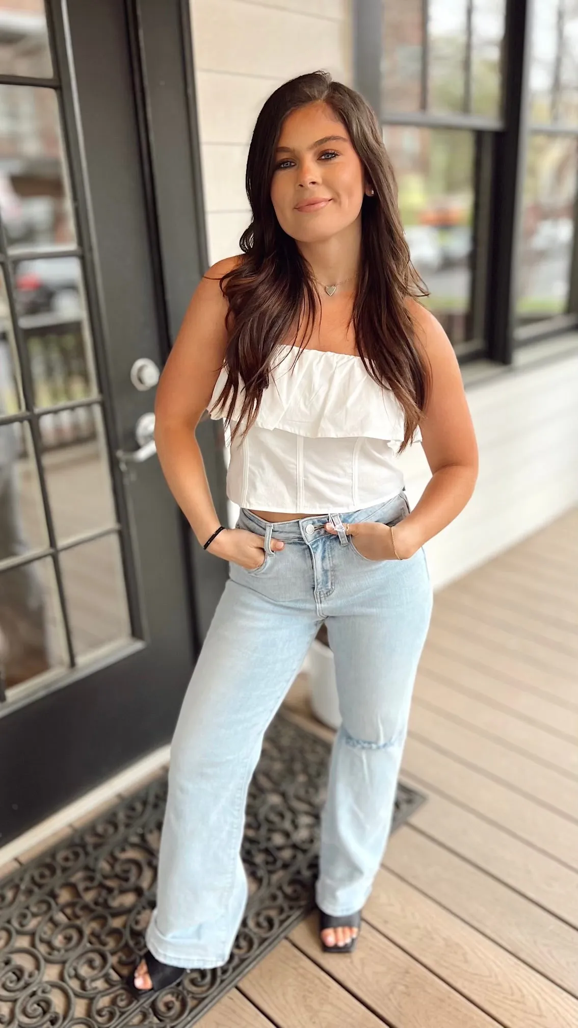 Wila Ruffle Strapless Top
