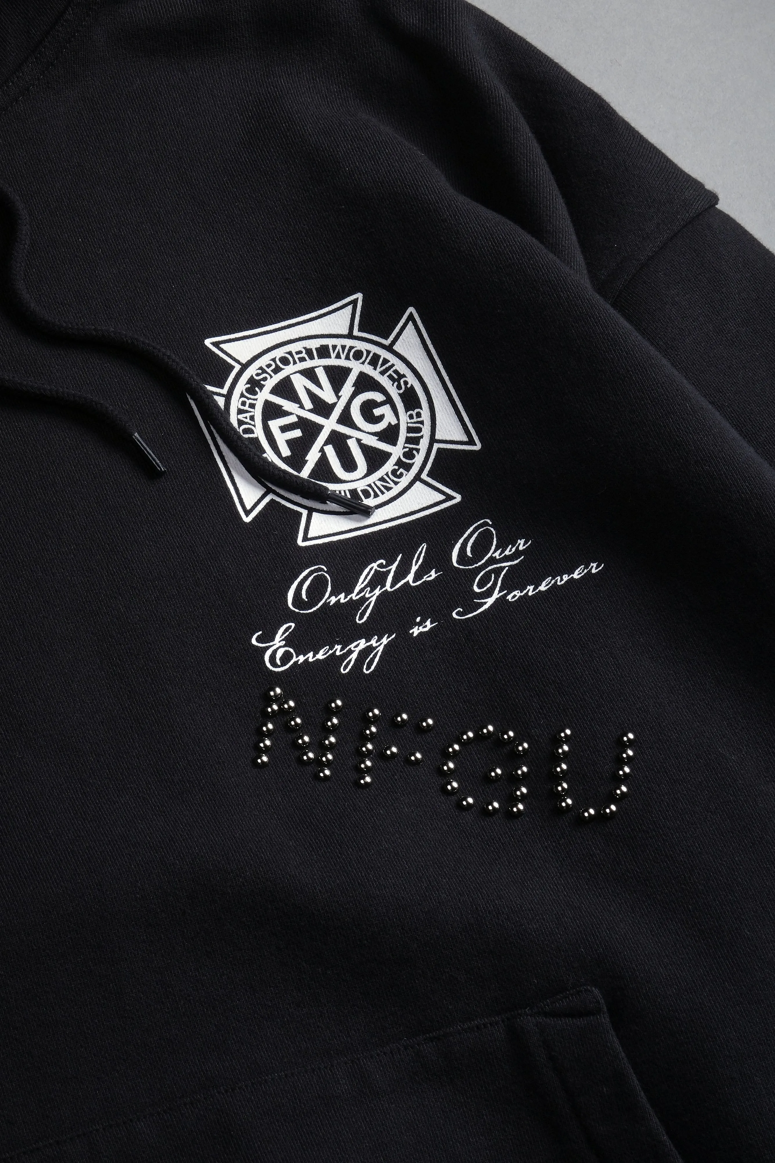Wolves Crest "Grunge" Unisex Hoodie in Black